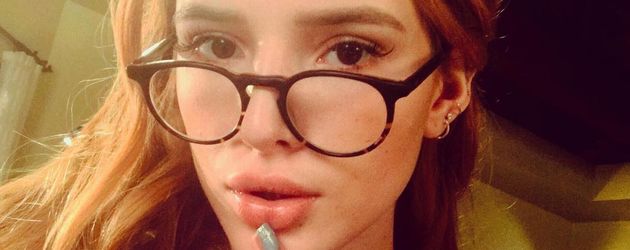 Bella Thorne posiert sexy Bella Thorne posiert sexy