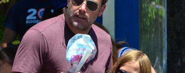 Ben Affleck mit seinen Kindern Violet und Samuel Ben Affleck mit seinen Kindern Violet und Samuel