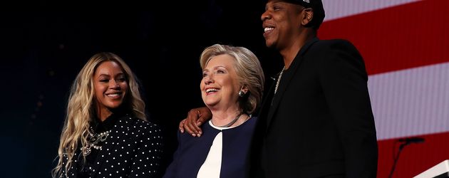 Beyoncé, Hillary Clinton und Jay-Z in Cleveland Beyoncé, Hillary Clinton und Jay-Z in Cleveland