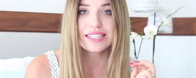 Bibi Heinicke in einem Hotel in Griechenland Bibi Heinicke in einem Hotel in Griechenland
