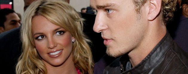 Britney Spears und Justin Timberlake bei den AMAs 2002 Britney Spears und Justin Timberlake bei den AMAs 2002