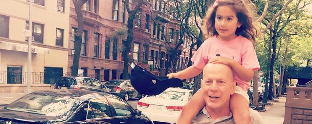 Bruce Willis mit seiner Tochter Mabel Bruce Willis mit seiner Tochter Mabel
