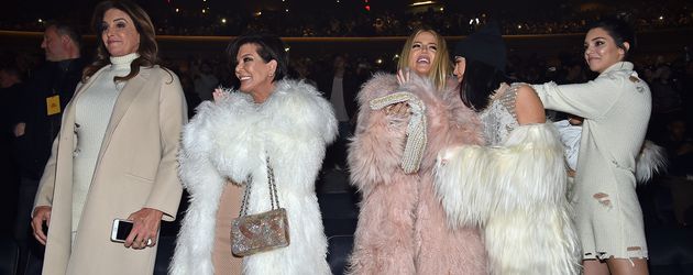 Caitlyn und Kris Jenner, Khloe Kardashian, Kylie Jenner und Kendall Jenner Caitlyn und Kris Jenner, Khloe Kardashian, Kylie Jenner und Kendall Jenner