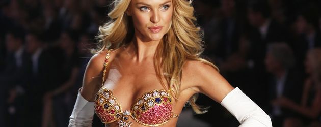 Candice Swanepoel bei der Victoria's Secret Show 2013 Candice Swanepoel bei der Victoria's Secret Show 2013