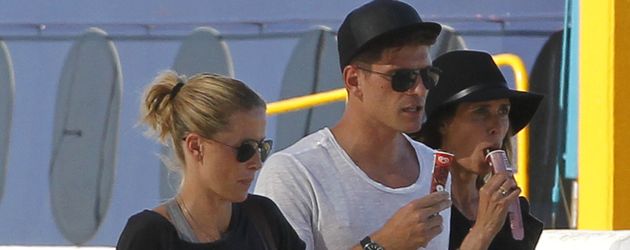 Carina Wanzung und Mario Gomez auf Ibiza Carina Wanzung und Mario Gomez auf Ibiza
