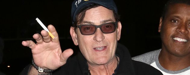 Charlie Sheen am Flughafen JFK Charlie Sheen am Flughafen JFK