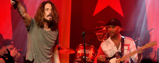Chris Cornell und Tom Morello bei einem Auftritt von Audioslave Chris Cornell und Tom Morello bei einem Auftritt von Audioslave