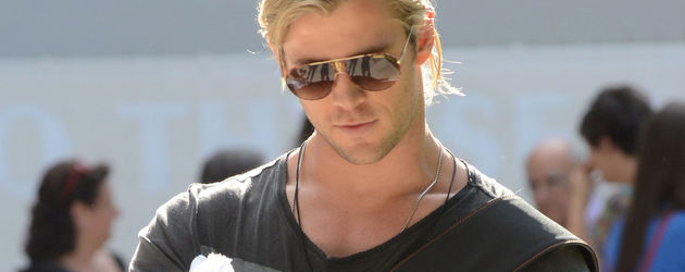 Chris Hemsworth Chris Hemsworth
