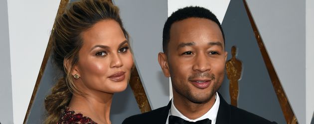 Chrissy Teigen und John Legend bei den Oscars Chrissy Teigen und John Legend bei den Oscars