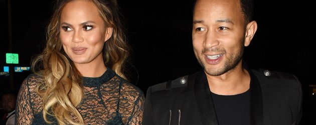 Chrissy Teigen und John Legend Chrissy Teigen und John Legend