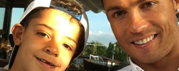 Cristiano Ronaldo und sein Sohn Ronaldo Jr. Cristiano Ronaldo und sein Sohn Ronaldo Jr.