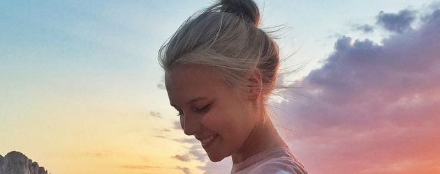Dagi Bee im Sommerurlaub mit Eugen Kazakov Dagi Bee im Sommerurlaub mit Eugen Kazakov