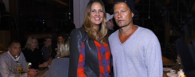 Dana und Til Schweiger bei der Eröffnung seines Restaurants "Barefood Deli" in Hamburg Dana und Til Schweiger bei der Eröffnung seines Restaurants "Barefood Deli" in Hamburg