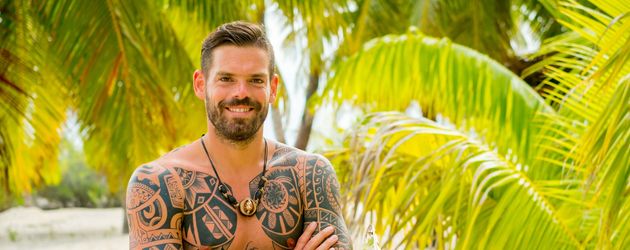 Daniel Köllerer am Strand von Tahiti Daniel Köllerer am Strand von Tahiti