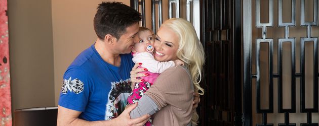 Lucas Cordalis und Daniela Katzenberger mit Tochter Sophia Lucas Cordalis und Daniela Katzenberger mit Tochter Sophia