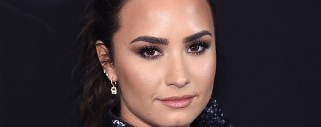 Demi Lovato bei einer Modenschau von Marc Jacobs in New York Demi Lovato bei einer Modenschau von Marc Jacobs in New York