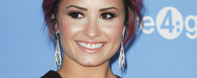 Demi Lovato, Sängerin Demi Lovato, Sängerin