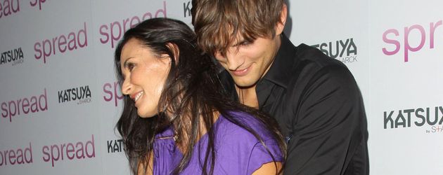 Ashton Kutcher und Demi Moore Ashton Kutcher und Demi Moore