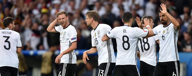 Torjubel bei der deutschen Nationalmannschaft bei der EM 2016 Torjubel bei der deutschen Nationalmannschaft bei der EM 2016
