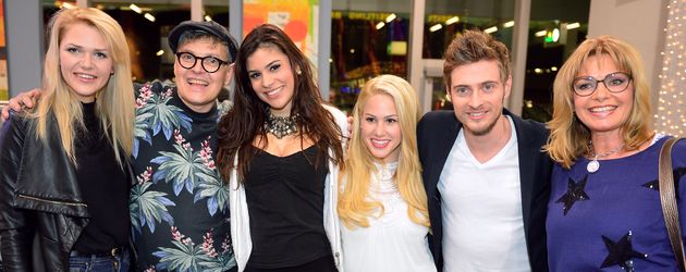 Tanja Tischewitsch, Angelina Heger, Maren Gilzer, Sara Kulka und Rolf Scheider Tanja Tischewitsch, Angelina Heger, Maren Gilzer, Sara Kulka und Rolf Scheider
