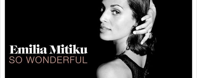 Emilia Mitiku auf dem Cover von "So Wonderful" Emilia Mitiku auf dem Cover von "So Wonderful"