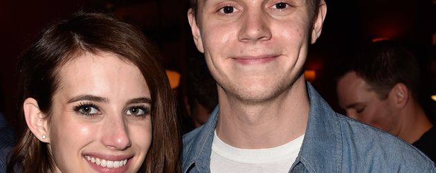 Emma Roberts und Evan Peters 2015 Emma Roberts und Evan Peters 2015
