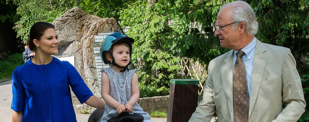Prinzessin Estelle von Schweden, Prinzessin Victoria von Schweden und Carl Gustaf Prinzessin Estelle von Schweden, Prinzessin Victoria von Schweden und Carl Gustaf