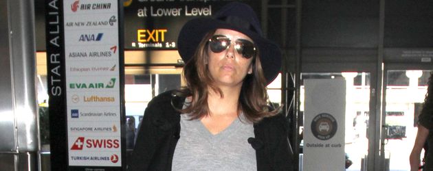 Eva Longoria am LAX-Flughafen Eva Longoria am LAX-Flughafen