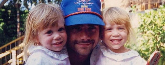 Ashley Olsen, Mary-Kate Olsen und John Stamos Ashley Olsen, Mary-Kate Olsen und John Stamos