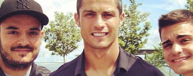 Giovanni Zarella mit Cristiano Ronaldo und Bruder Stefano im Jahr 2013 Giovanni Zarella mit Cristiano Ronaldo und Bruder Stefano im Jahr 2013