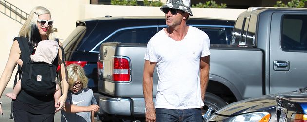 Gwen Stefani und Gavin Rossdale unterwegs mit ihren Kindern in Los Angeles Gwen Stefani und Gavin Rossdale unterwegs mit ihren Kindern in Los Angeles