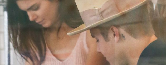 Justin Bieber, Kendall Jenner und Hailey Baldwin Justin Bieber, Kendall Jenner und Hailey Baldwin