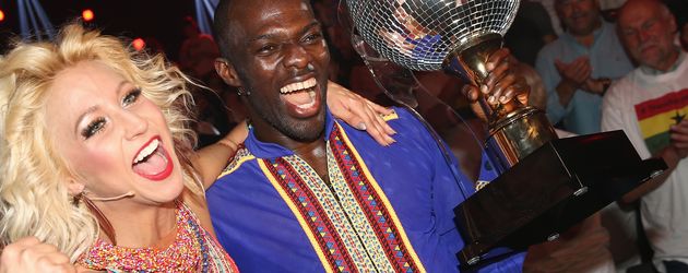 "Let's Dance"-Sieger 2015: Kathrin Menzinger und Hans Sarpei "Let's Dance"-Sieger 2015: Kathrin Menzinger und Hans Sarpei