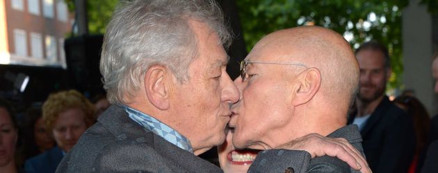 Ian McKellen und Patrick Stewart bei der Premiere von "Mr. Holmes" in London 2015 Ian McKellen und Patrick Stewart bei der Premiere von "Mr. Holmes" in London 2015