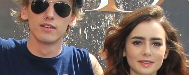 Lily Collins und Jamie Campbell Bower Lily Collins und Jamie Campbell Bower