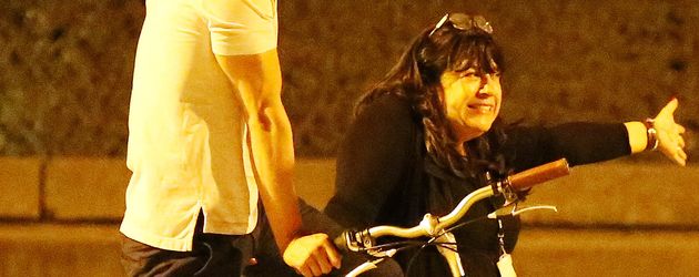 Jamie Dornan und Buchautorin E. L. James am Set von "Shades of Grey" Jamie Dornan und Buchautorin E. L. James am Set von "Shades of Grey"