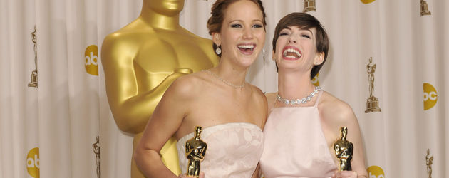 Anne Hathaway und Jennifer Lawrence Anne Hathaway und Jennifer Lawrence