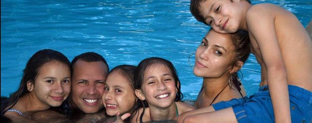Jennifer Lopez und Alex Rodriguez mit ihren Kids Jennifer Lopez und Alex Rodriguez mit ihren Kids