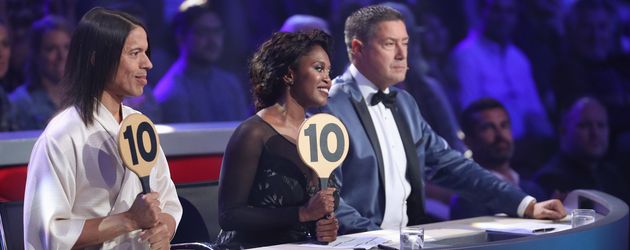 Jorge Gonzalez mit Motsi Mabuse und Joachim Llambi in der "Let's Dance"-Jury Jorge Gonzalez mit Motsi Mabuse und Joachim Llambi in der "Let's Dance"-Jury