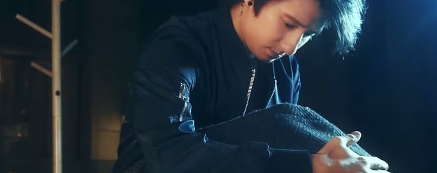 Julien Bam in seinem inoffiziellen Musikvideo zu "Let me love you" Julien Bam in seinem inoffiziellen Musikvideo zu "Let me love you"