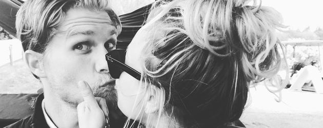Kaley Cuoco und ihr Freund Karl Cook Kaley Cuoco und ihr Freund Karl Cook