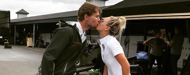 Kaley Cuoco und Karl Cook auf dem Pferdehof Kaley Cuoco und Karl Cook auf dem Pferdehof