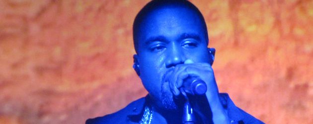 Kanye West bei einem Konzert Kanye West bei einem Konzert