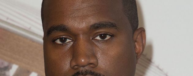 Kanye West bei einer Veranstaltung in Paris Kanye West bei einer Veranstaltung in Paris