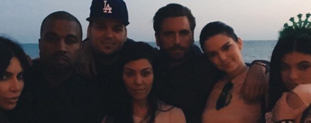 Kylie Jenner, Kim Kardashian, Kanye West, Kendall Jenner, Robert Kardashian, Kourtney Kardashian und Kylie Jenner, Kim Kardashian, Kanye West, Kendall Jenner, Robert Kardashian, Kourtney Kardashian und