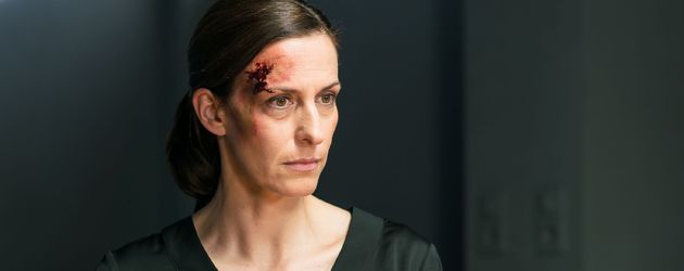 Katrhin (Ulrike Frank) im Verhörzimmer bei GZSZ Katrhin (Ulrike Frank) im Verhörzimmer bei GZSZ