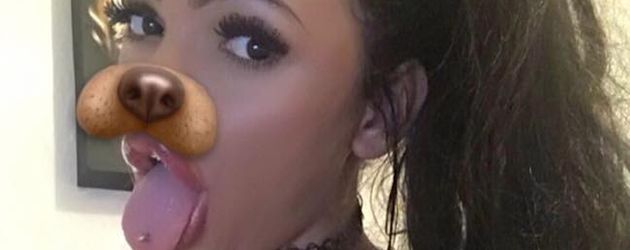 It-Girl Kayla Morris mit noch einem Zungenpiercing auf Snapchat It-Girl Kayla Morris mit noch einem Zungenpiercing auf Snapchat