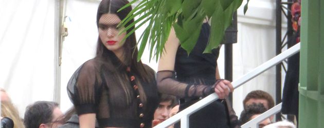 Kendall Jenner und Karl Lagerfeld Kendall Jenner und Karl Lagerfeld
