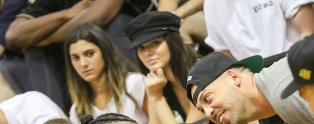 Kendall Jenner bei einem Basketballspiel in LA Kendall Jenner bei einem Basketballspiel in LA