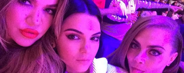 Khloe Kardashian, Kendall Jenner und Cara Delevingne Khloe Kardashian, Kendall Jenner und Cara Delevingne